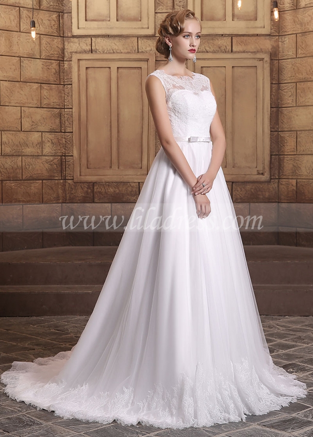 Elegant Tulle Bateau Neckline Lace Appliques A-line Wedding Dresses