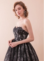 Luxury Tulle & Lace Sweetheart Neckline Ball Gown Evening Dress