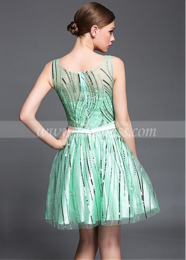 Stunning Tulle Bateau Neckline Short A-line Prom / Sweet 16 Dresses