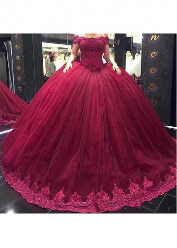 Unique Tulle Off-the-shoulder Neckline Ball Gown Wedding Dress With Lace Appliques