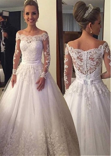 Elegant Tulle Scoop Neckline A-line Wedding Dress With Lace Appliques & Beadings & Belt