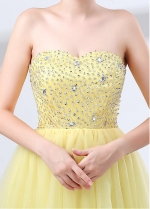 Attractive Tulle Sweetheart Neckline Short A-line Homecoming Dress With Beadings