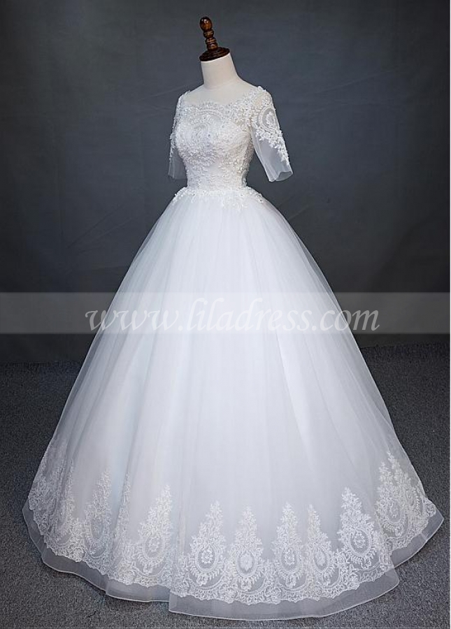 Exquisite Tulle Scoop Neckline Ball Gown Wedding Dress With Beaded Lace Appliques